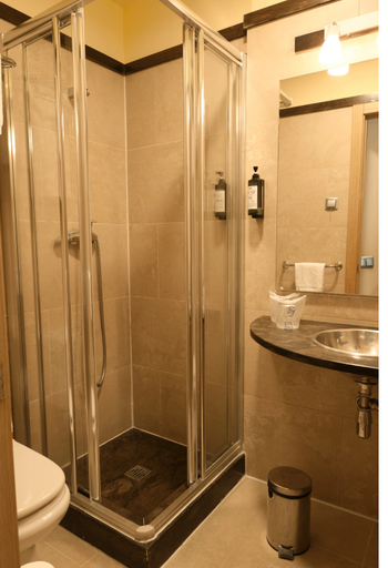 Bathroom, Windsor Puerta del Sol, Madrid