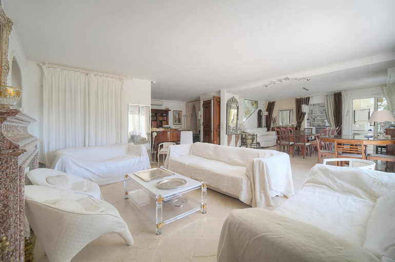 Others 5, FRGK 'Luxury Villa Mevania Antibes Heated Pool, Spa & Ultra-Fast Wi-Fi', Alpes-Maritimes