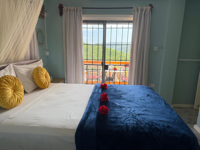 Bedroom 3, Mountain View Apartments and Spa