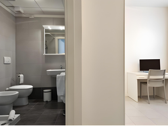 Bathroom 4, Casa Lucia Valentini Terrani, Padua