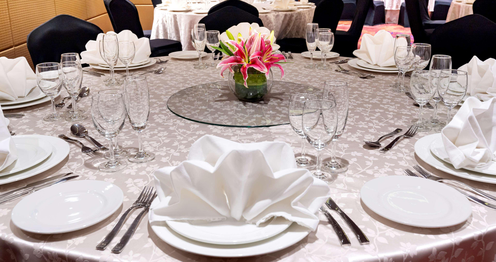 Food & Drinks 4, The Elite A Member Of Radisson Individuals, Kolar