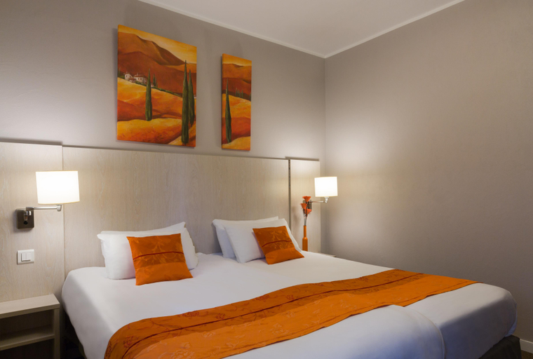 Bedroom 3, The Originals Access, Hôtel La Dousseine, Dreux, Eure-et-Loir