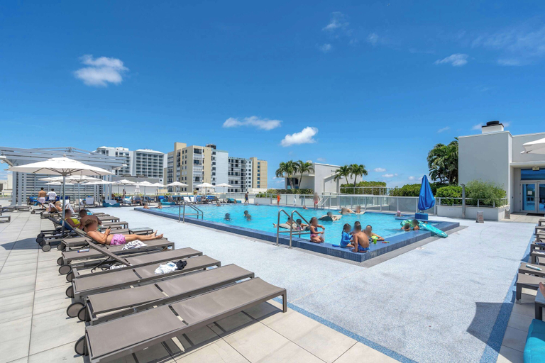 Sport & Beauty 5, Condo Close to the Beach With Rooftop Pool & Gym, Broward