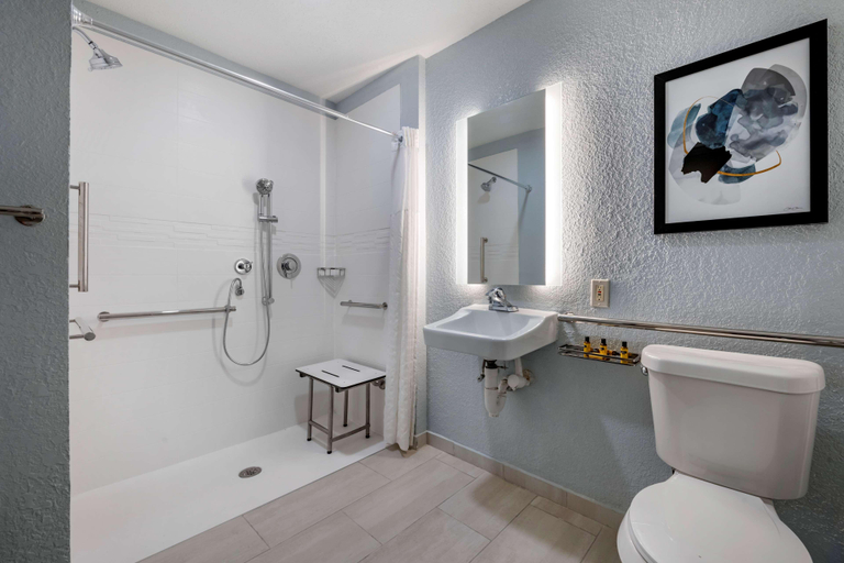 Bathroom 4, Best Western Plus Orlando East- UCF Area, Orange