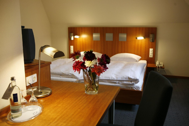 Bedroom 4, Landhotel zum Schwanen, Alzey-Worms