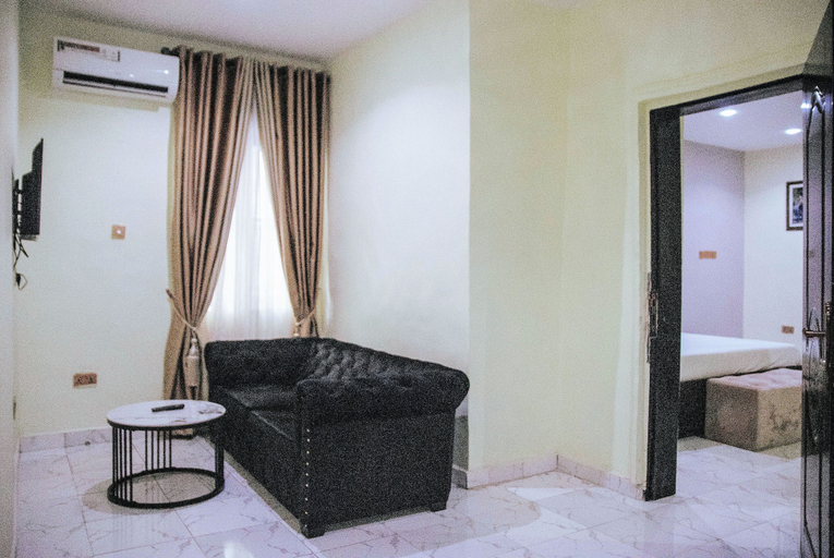 Room 5, Golden Top Hotel, Enugu North