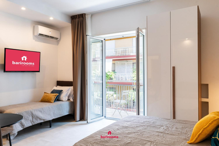 Bedroom 5, Barirooms - Urban 163, Bari