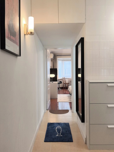 Living area 4, Innocondo Extended Stay Jing'an West Beijing Road, Shanghai