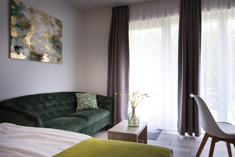 Bedroom 2, Gleuel Inn, Rhein-Erft-Kreis