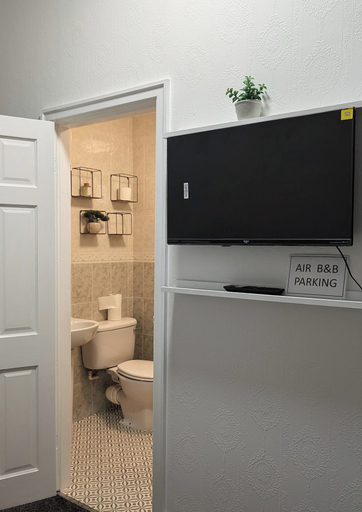 Bathroom, St Michaels house, Leeds