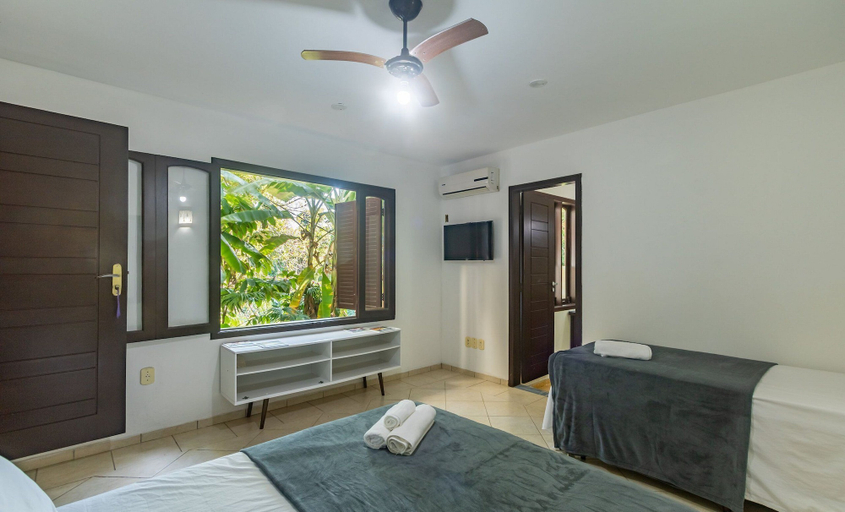 Room 3, House w/ 3 Suites 400m From Mucuge Beach Mcg0006, Porto Seguro