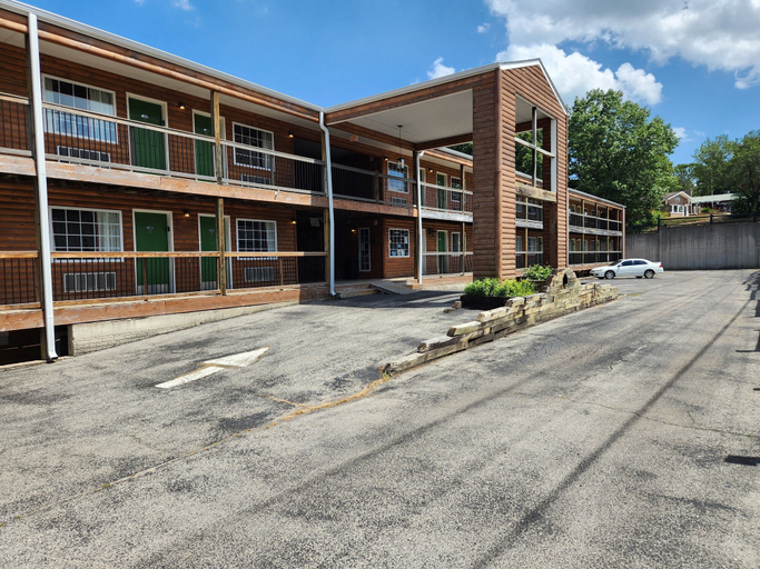Exterior & Views, Condotel Unit at Indian Point, Stone