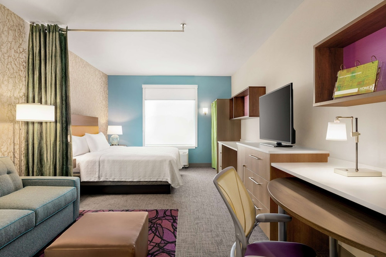 Bedroom 3, Home2 Suites by Hilton Harrisburg North, Dauphin