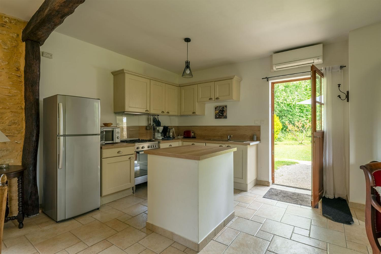 Others 5, Le Petit Manoir de Vitrac, Dordogne