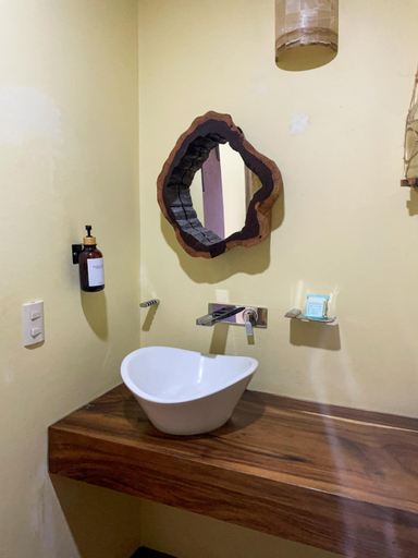 Bathroom 5, Madre Tierra Hotel, Dist. Pochutla