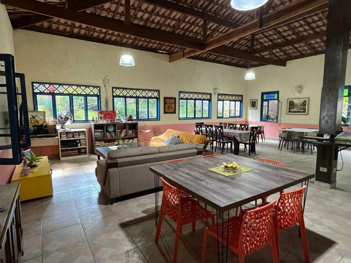 Restaurant, Espaço e Pousada Krisalys, Guaratinguetá