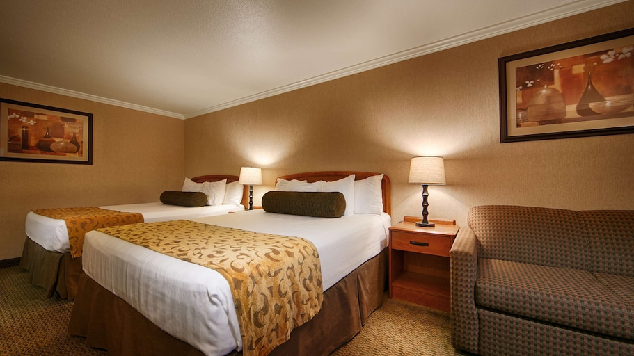 Bedroom 3, Best Western Holiday Hotel, Coos