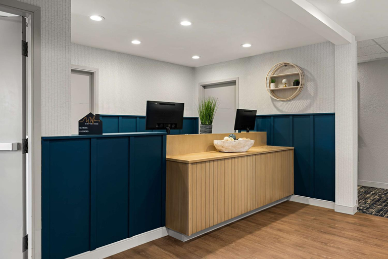 Public Area 2, Sonesta Simply Suites Irvine East Foothill, Orange