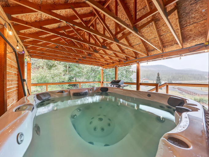 Sport & Beauty 4, Ski Lee Retreat, Iron
