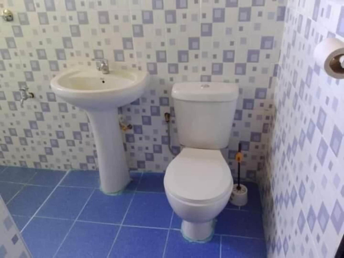Bathroom, Wooden Knee cottages Nanyuki, Laikipia East
