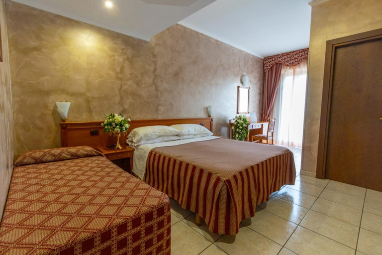 Bedroom 3, Hotel La Grotte, Frosinone