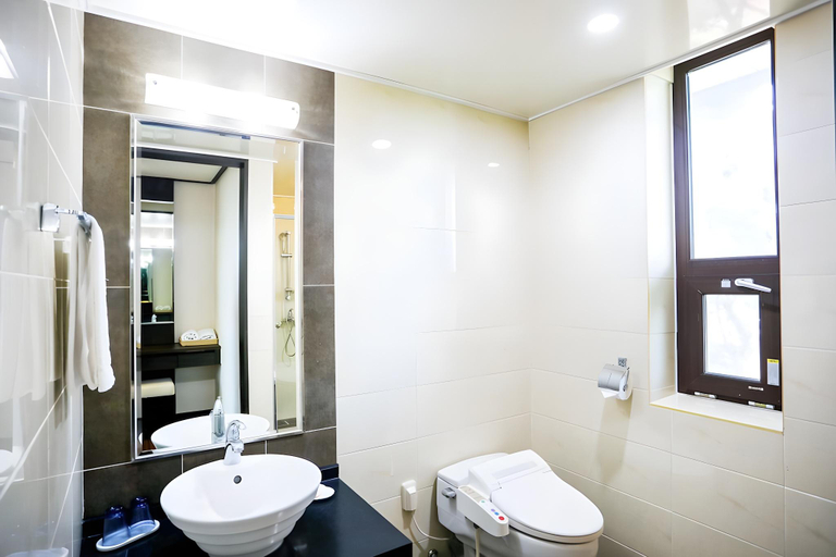 Bathroom 4, JEJU RAON GOLF CLUB VILLAGE , Jeju