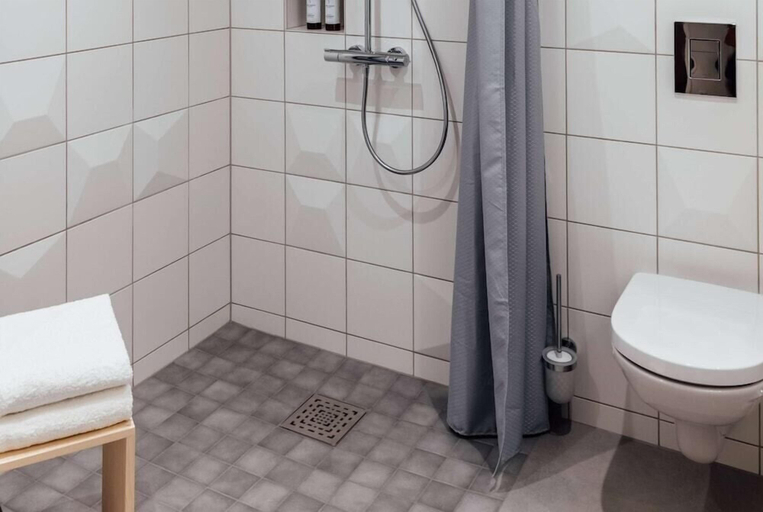 Bathroom 4, Vienna House Kronberg, Hochtaunuskreis