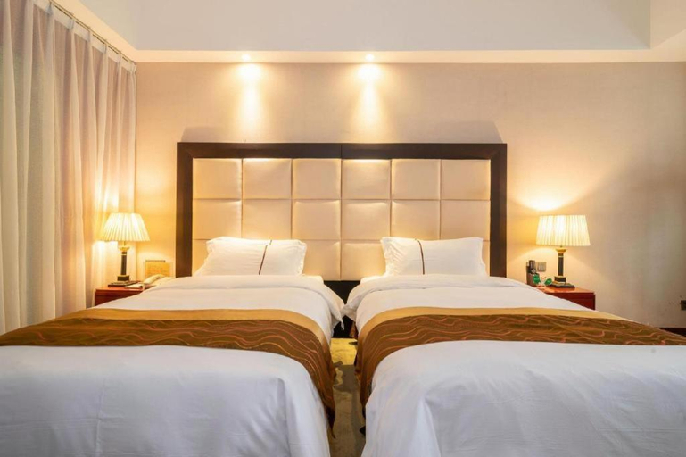 Bedroom 2, Shenzhen Bao Yue Hotel, Shenzhen