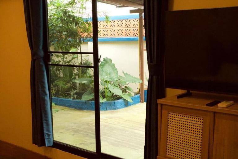 Room 4, Oasis studio - Great location, Vientiane