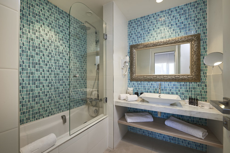 Bathroom 4, Radisson Blu Resort, Saidia Garden, Berkane Taourirt