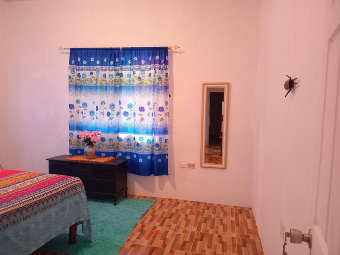 Bedroom 3, The Gibson's Palace