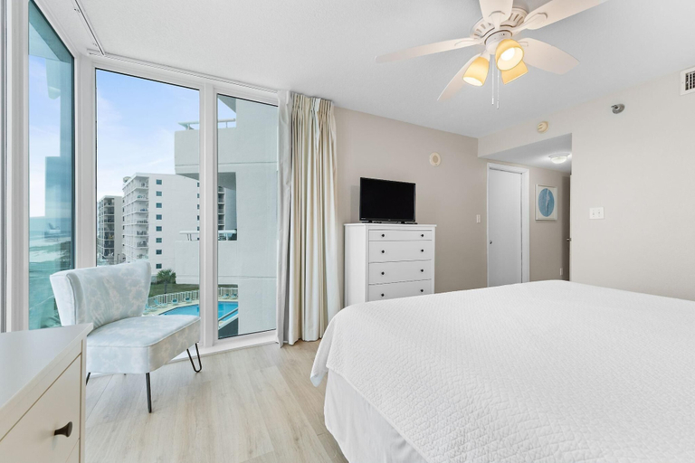 Bedroom 3, Perdido Sun 400, Escambia