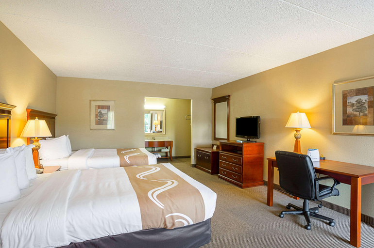 Others 5, Quality Inn Hurricane Mills I-40, Humphreys