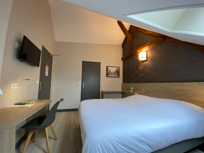 Bedroom, Logis Hôtel Saint Nicolas, Oise