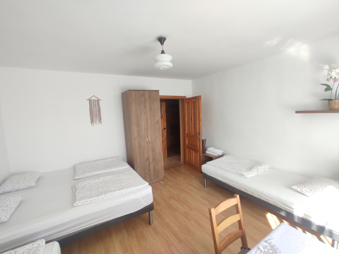 Bedroom 2, Domki i pokoje blisko morza, Lębork