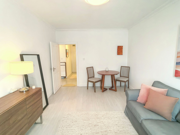 Living area 2, Innocondo Extended Stay Jing'an West Beijing Road, Shanghai