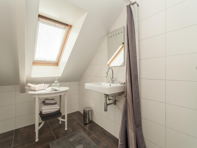 Bathroom, Peaceful Dune Retreat with Garden, Bergen