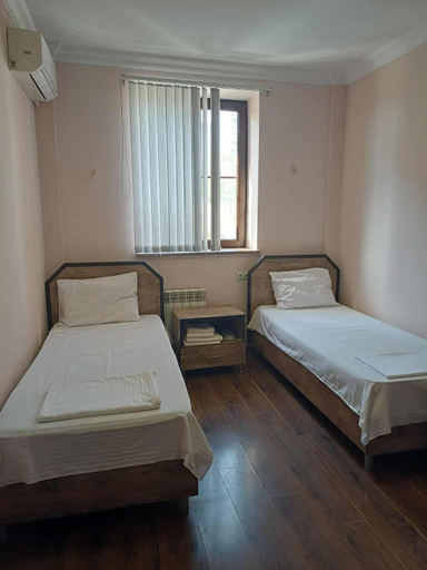 Bedroom 2, Hotel Amaras, Yerevan