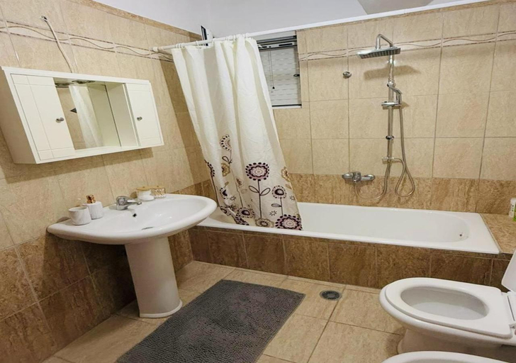 Bathroom, Villa T Bello, Sarandës