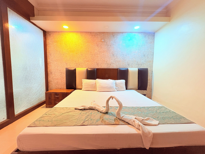 Room 4, Hotel Park Prime with Swimming Pool, Purba Medinipur