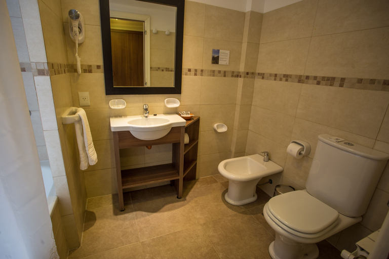 Bathroom 4, Huinid Pioneros Aparts, Bariloche