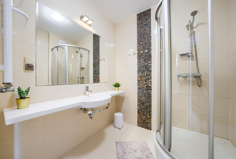 Bathroom 3, 3L Apartments Kosciuszki 16, Kołobrzeg