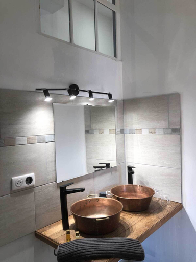 Bathroom 2, Château de Valesne, Indre-et-Loire
