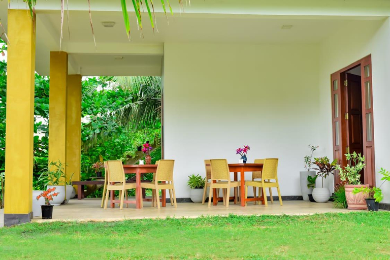 Food & Drinks 4, Wild Heaven Beach Villa, Galle Four Gravets