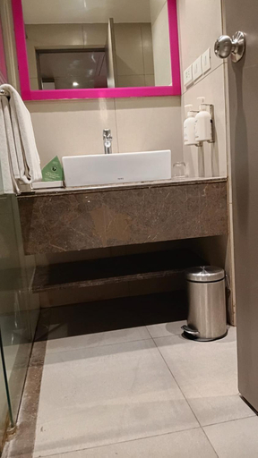 Bathroom 4, ZIBE Coimbatore by GRT Hotels, Coimbatore