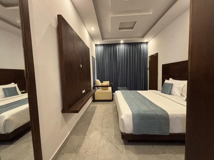 Room 4, KODAI SQUARE, Dindigul