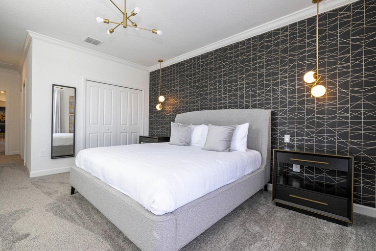 2, Themed 5Bd Family Villa w Pool & Spa Near Disney, Osceola