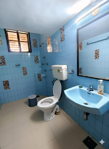 Bathroom 3, Shraddha luxury room, North Goa