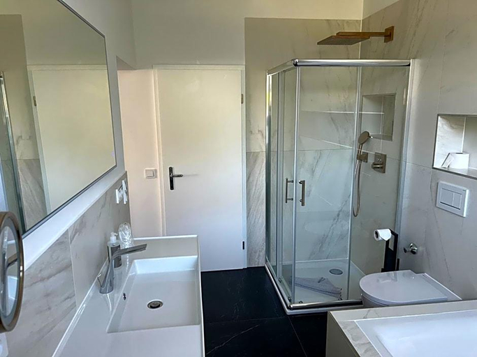 Bathroom, Hotel Leuchtturm, Ostholstein