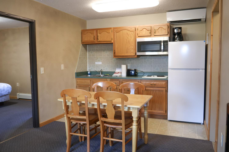 Others 5, Adventure Inn, Saint Louis